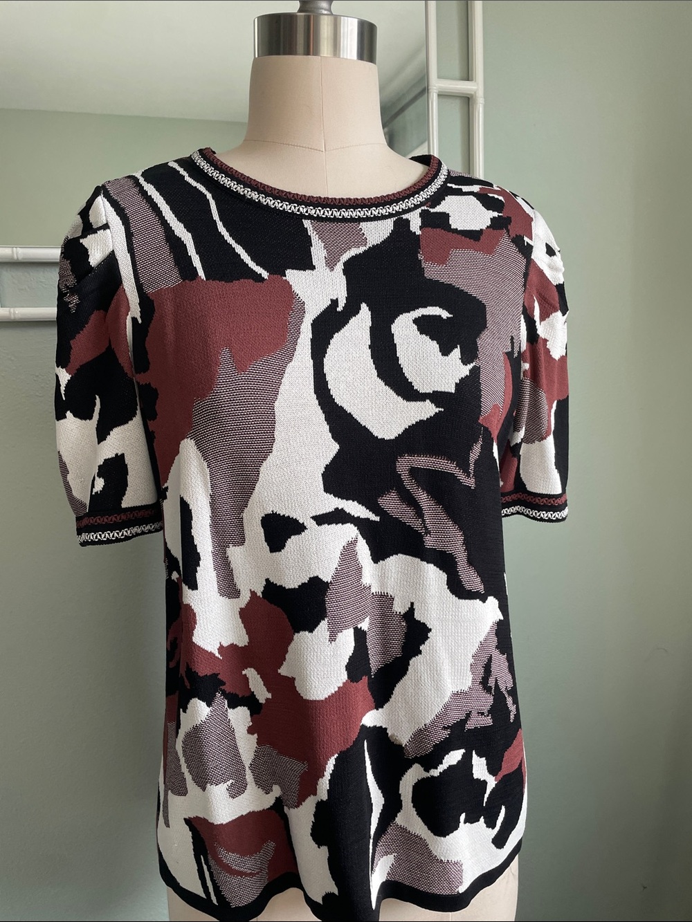Chico's Black, White & Burgundy Abstract Knit Top